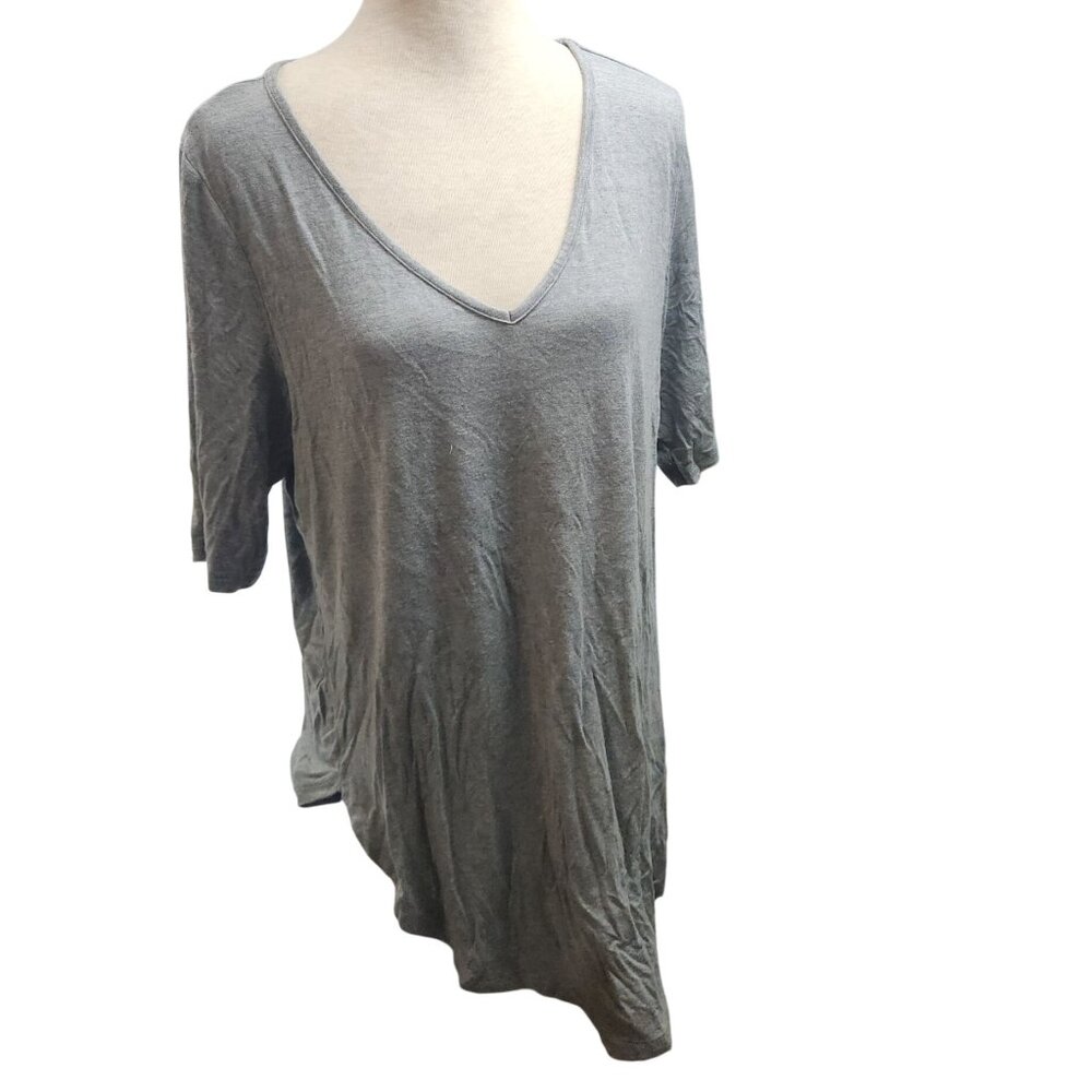 Torrid Gray Super Soft Knit V-Neck Tunic Top Size 1 Womens Relaxed Fit